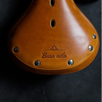 Honey leather bike seat