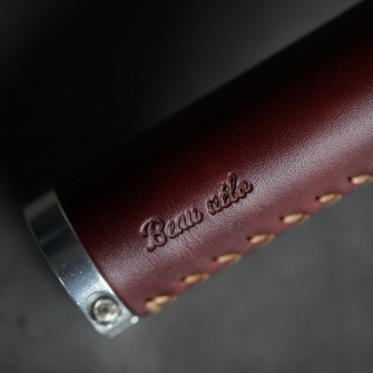 Brown Leather Grip Lock On